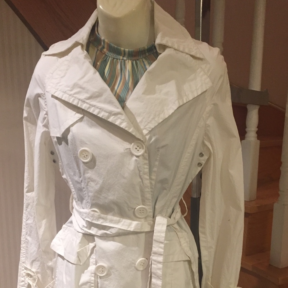 🎉3XHost Pick🎉White  or baby blue summer trench jacket